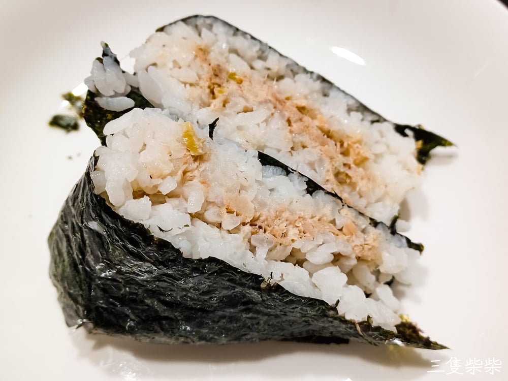 全聯福利中心鮪魚三角飯糰